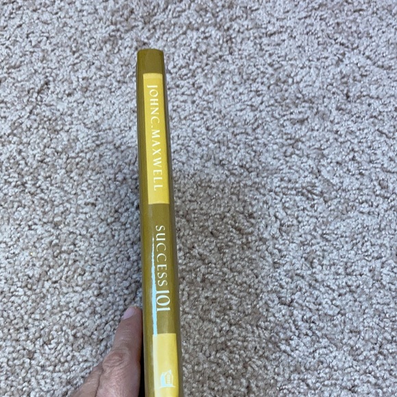 Success 101 by John C. Maxwell Hardcover Book - Picture 3 of 5
